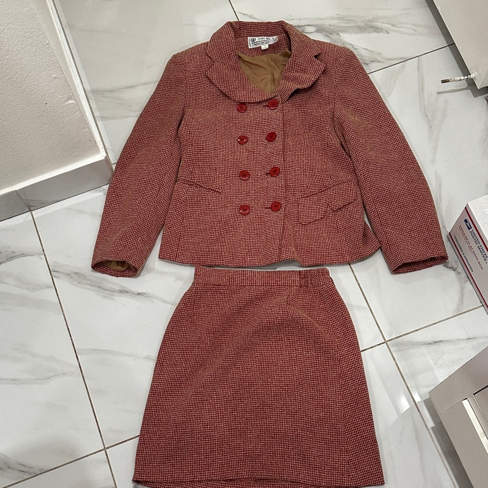 Elegant Red Women's Skirt Suit